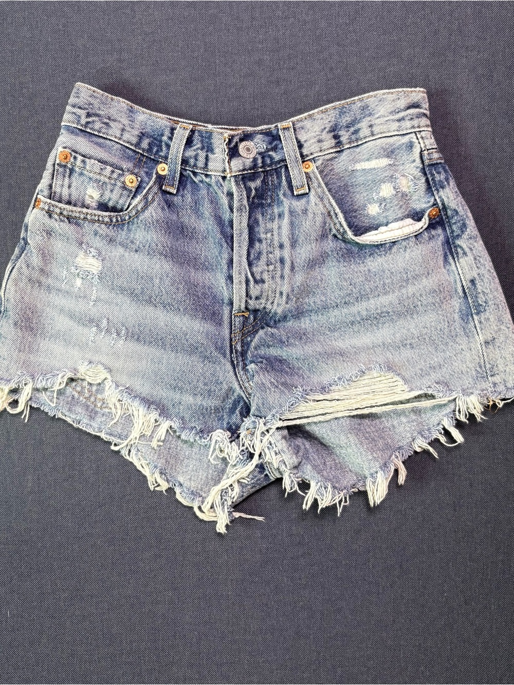Levi's 501 premium Denim Shorts - Light Blue